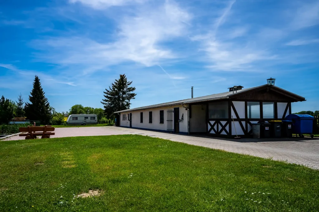 JugendClubColmnitz__Gebaeude_DSC03635jpg